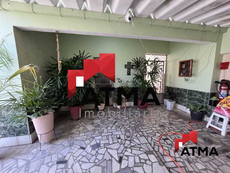 Casa à venda com 6 quartos, 90m² - Foto 1