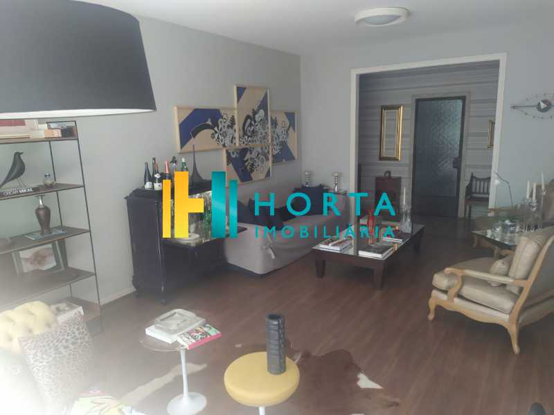 Apartamento à venda com 3 quartos, 180m² - Foto 7