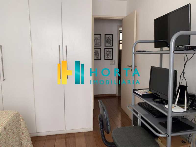 Apartamento à venda com 3 quartos, 121m² - Foto 7