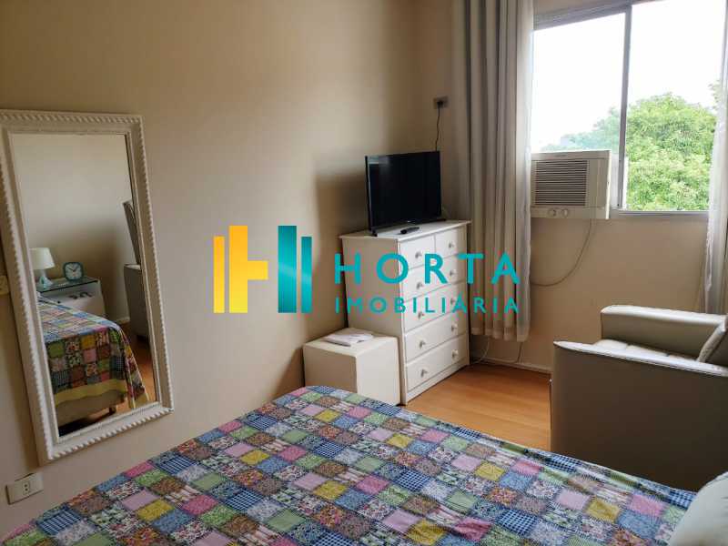 Apartamento à venda com 2 quartos, 74m² - Foto 9