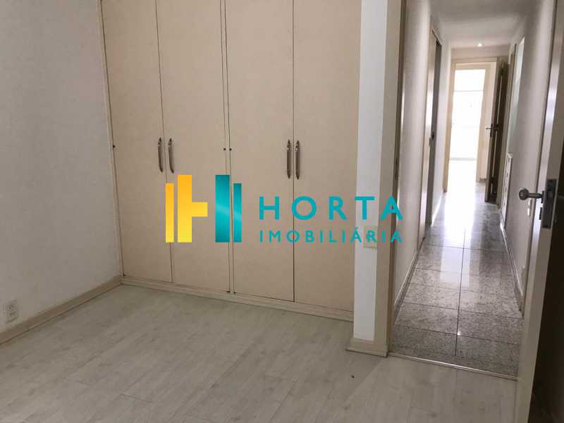 Cobertura à venda com 2 quartos, 210m² - Foto 16