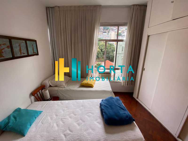 Apartamento à venda com 2 quartos, 72m² - Foto 4