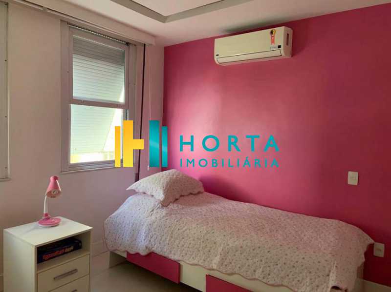 Apartamento à venda com 7 quartos, 300m² - Foto 11