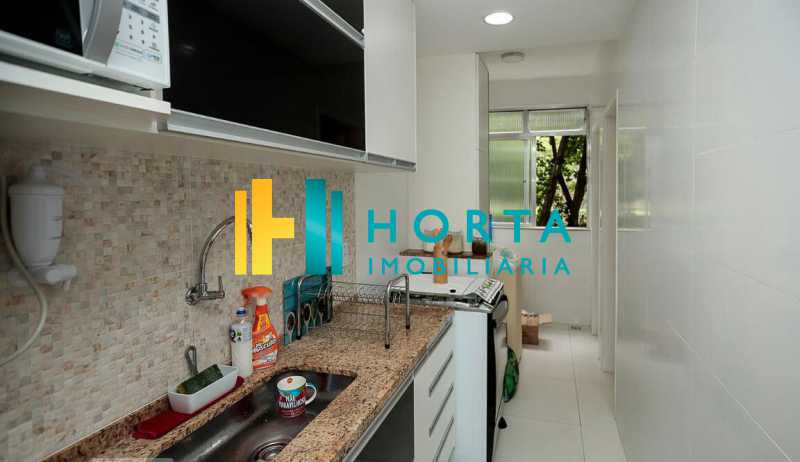 Apartamento à venda com 2 quartos, 68m² - Foto 9