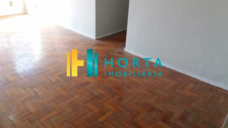 Apartamento à venda com 2 quartos, 62m² - Foto 4