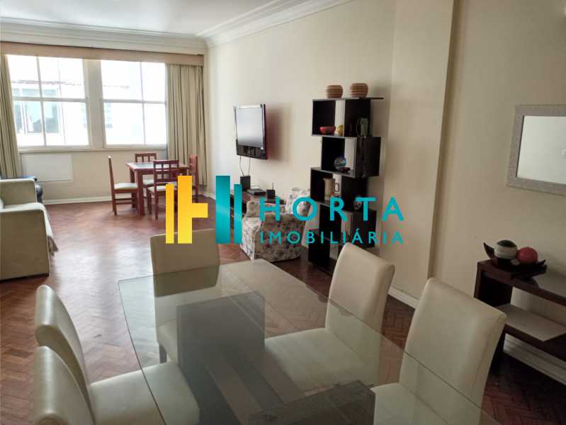 Apartamento à venda com 3 quartos, 135m² - Foto 2