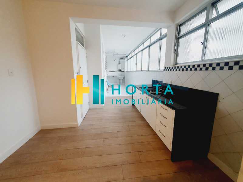 Apartamento à venda com 4 quartos, 265m² - Foto 17