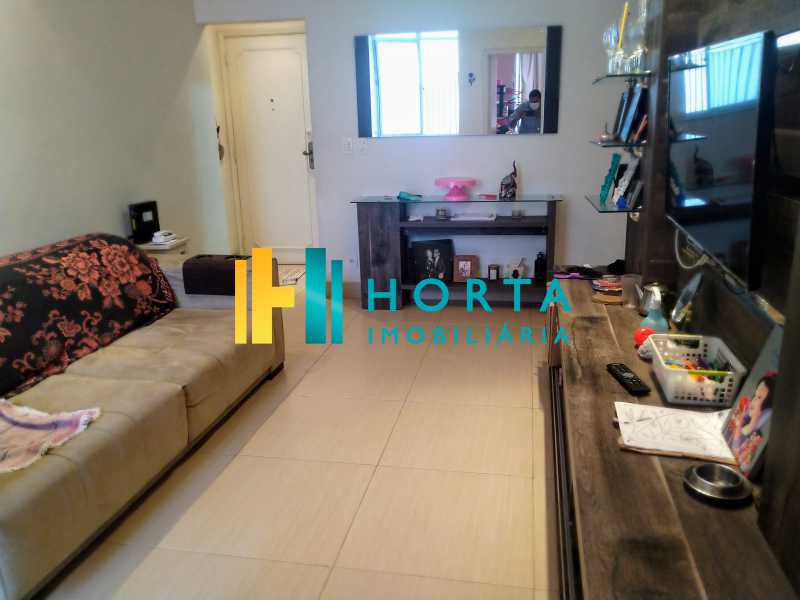 Apartamento à venda com 2 quartos, 70m² - Foto 2