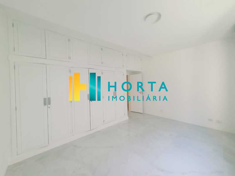 Apartamento à venda com 4 quartos, 210m² - Foto 10