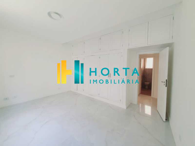 Apartamento à venda com 4 quartos, 210m² - Foto 11