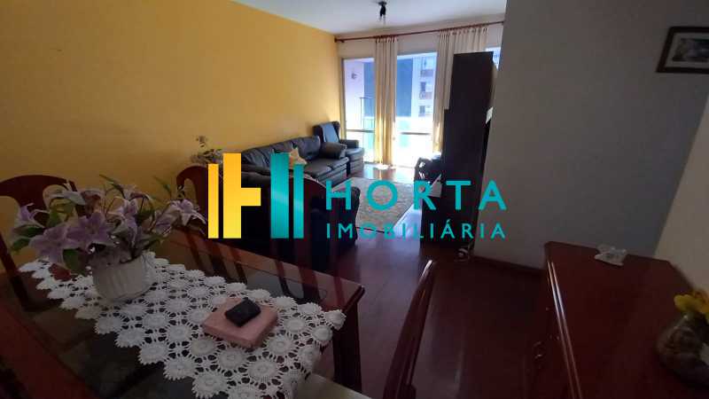 Apartamento à venda com 3 quartos, 104m² - Foto 2