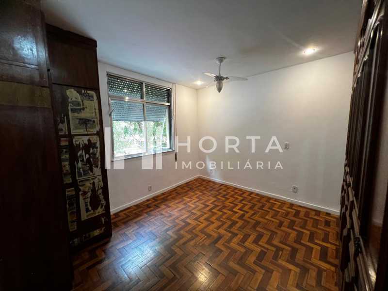 Apartamento para alugar com 3 quartos, 142m² - Foto 12