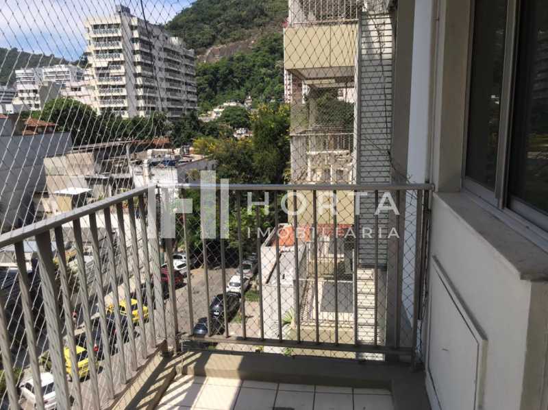 Apartamento à venda com 2 quartos, 82m² - Foto 3