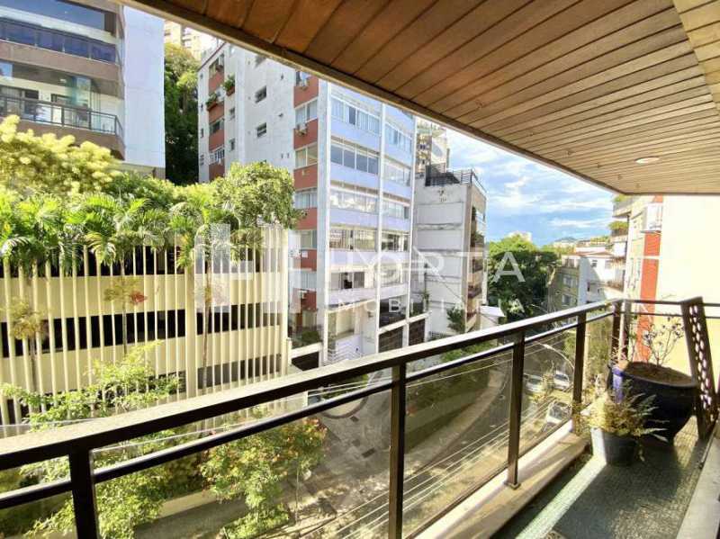 Apartamento à venda com 4 quartos, 257m² - Foto 6