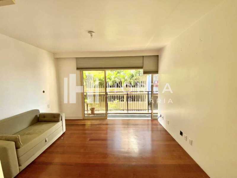 Apartamento à venda com 4 quartos, 257m² - Foto 3