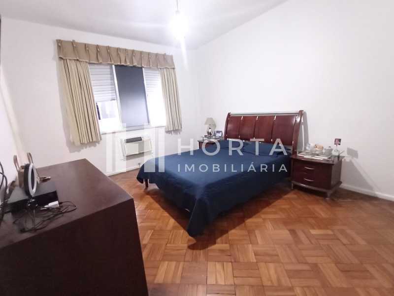 Apartamento à venda com 3 quartos, 206m² - Foto 10