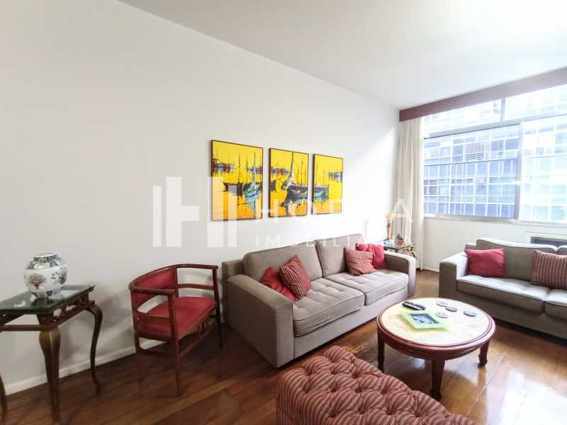 Apartamento à venda com 3 quartos, 206m² - Foto 1