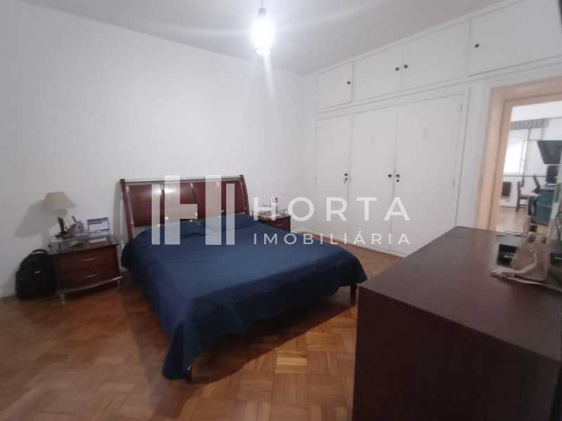 Apartamento à venda com 3 quartos, 206m² - Foto 11