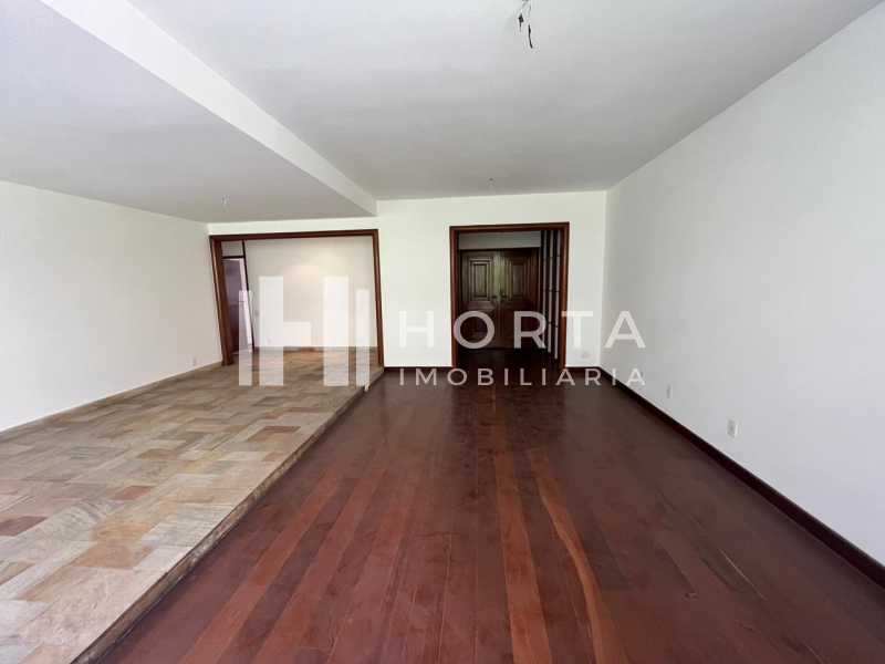 Apartamento à venda com 3 quartos, 190m² - Foto 3