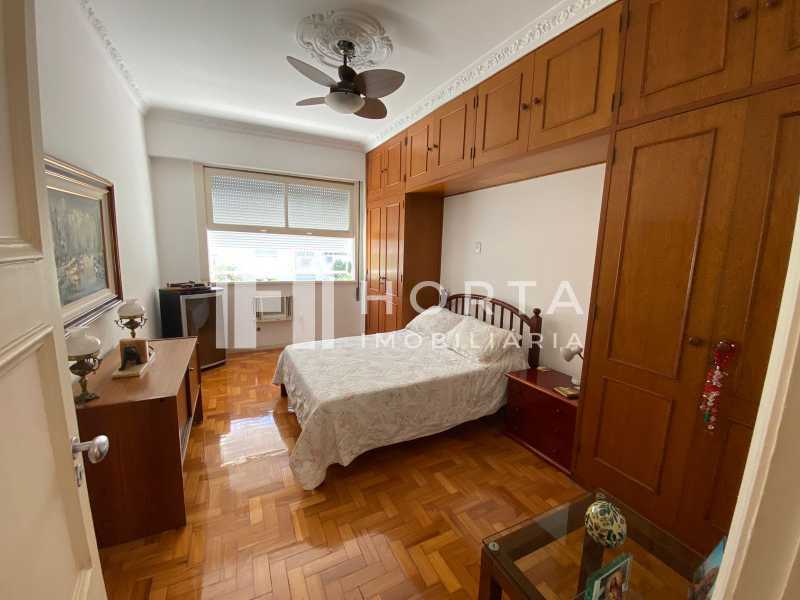 Apartamento à venda com 4 quartos, 243m² - Foto 9