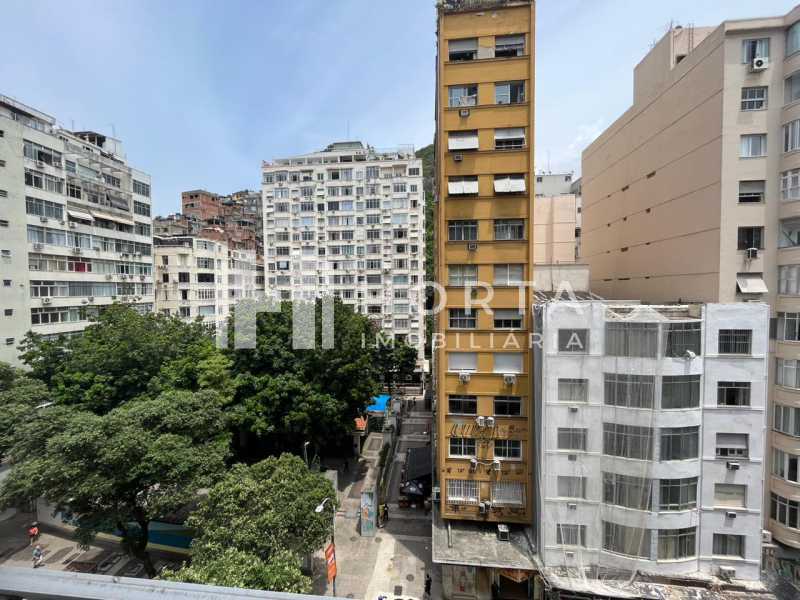 Apartamento à venda com 2 quartos, 71m² - Foto 4