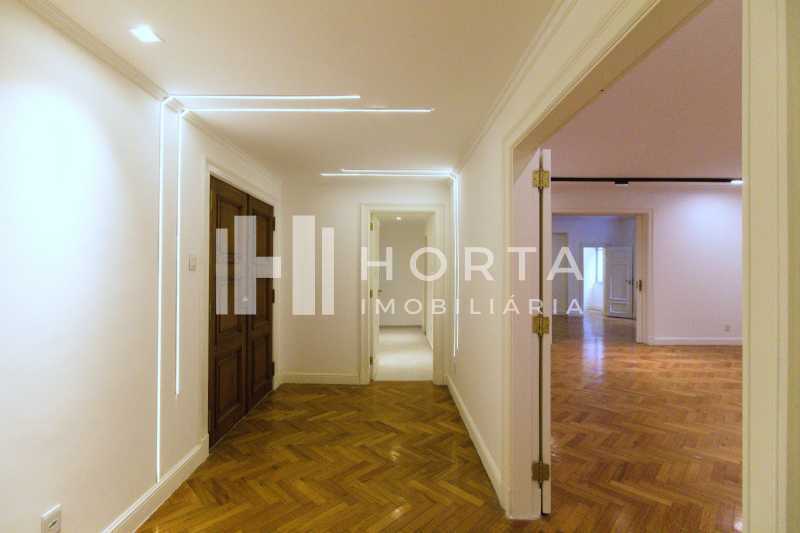 Apartamento à venda com 4 quartos, 320m² - Foto 2