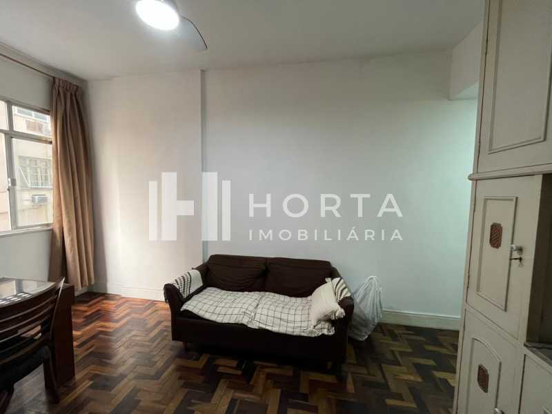 Apartamento à venda com 2 quartos, 70m² - Foto 3