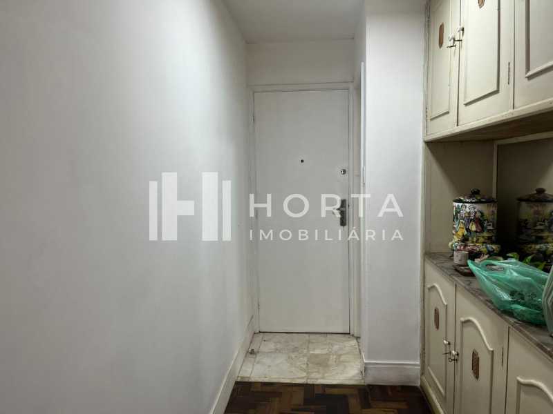 Apartamento à venda com 2 quartos, 70m² - Foto 4