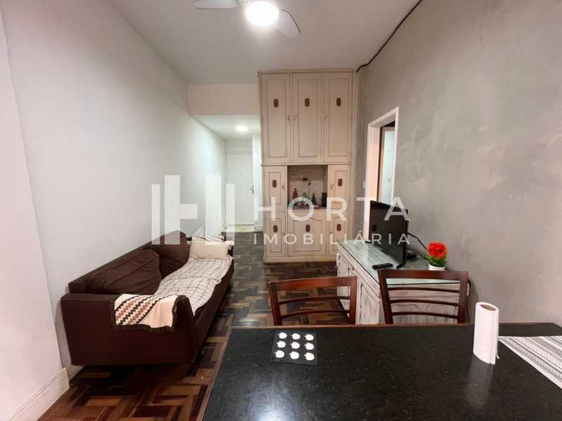 Apartamento à venda com 2 quartos, 70m² - Foto 1