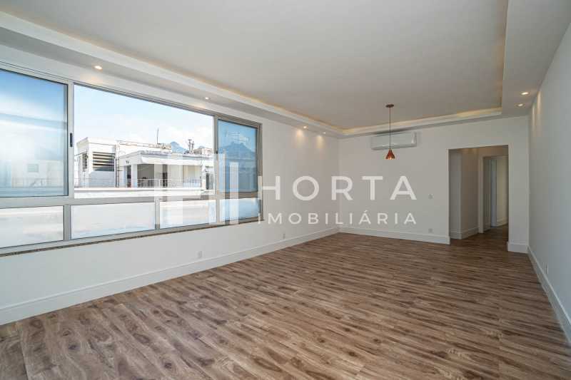 Apartamento à venda com 4 quartos, 130m² - Foto 2