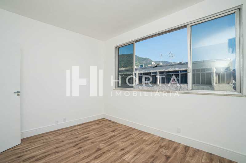 Apartamento à venda com 4 quartos, 130m² - Foto 14