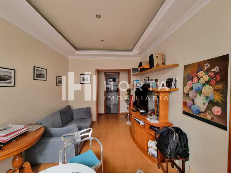 Apartamento à venda com 2 quartos, 70m² - Foto 1