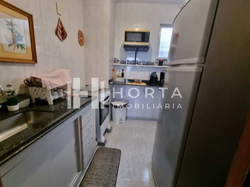 Apartamento à venda com 2 quartos, 70m² - Foto 29