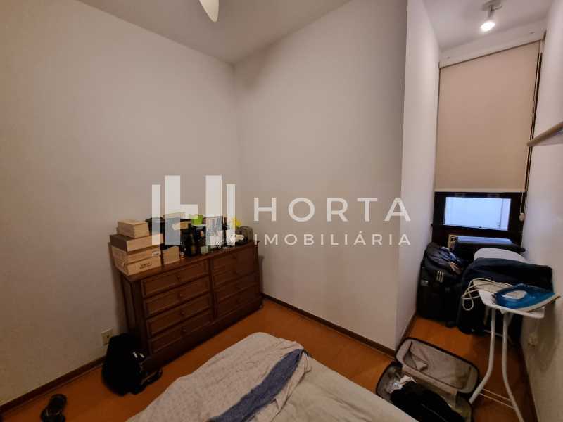 Apartamento à venda com 2 quartos, 70m² - Foto 30