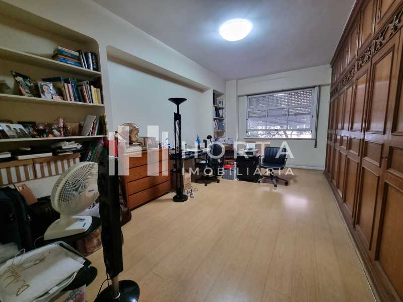 Apartamento à venda com 3 quartos, 220m² - Foto 17