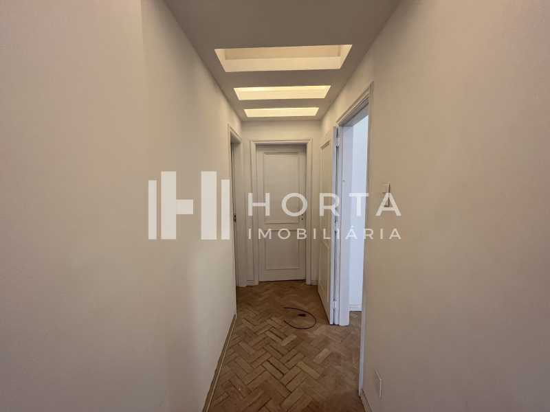 Apartamento à venda com 3 quartos, 177m² - Foto 3