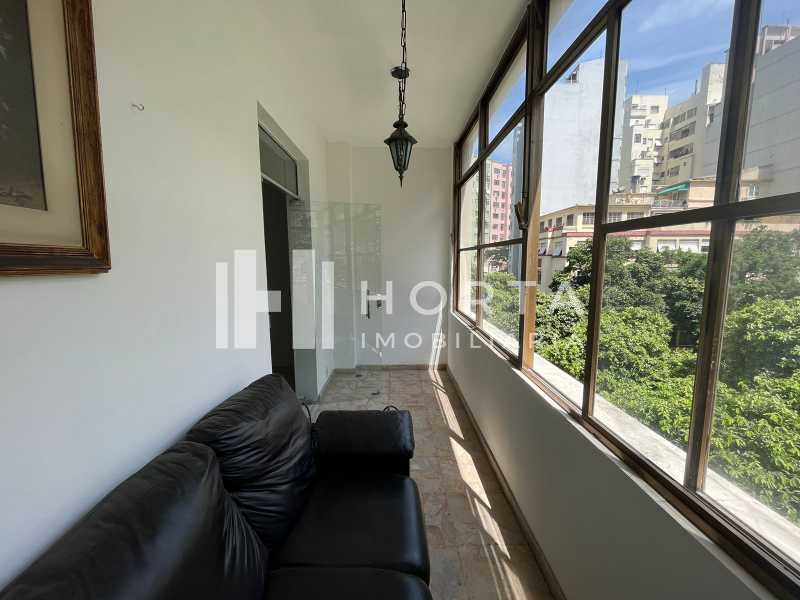 Apartamento à venda com 3 quartos, 162m² - Foto 4