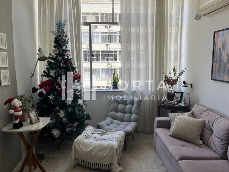 Apartamento à venda com 3 quartos, 140m² - Foto 1