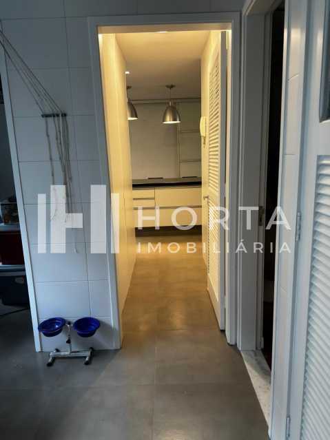 Apartamento à venda com 4 quartos, 206m² - Foto 9