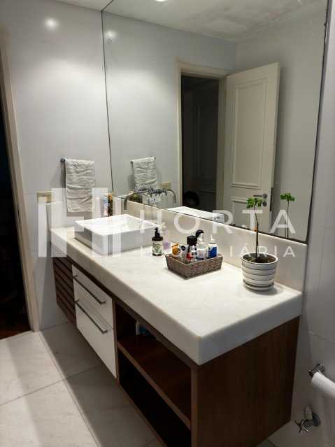 Apartamento à venda com 4 quartos, 206m² - Foto 21