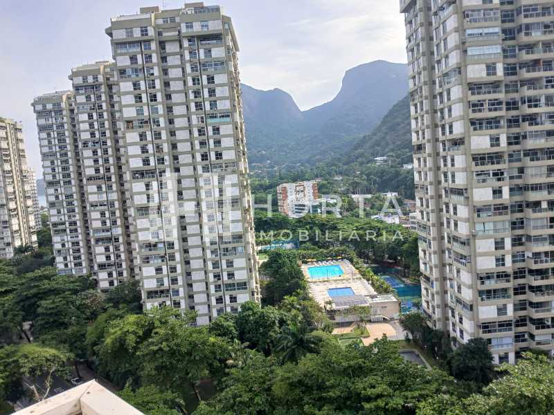 Cobertura à venda com 4 quartos, 300m² - Foto 11