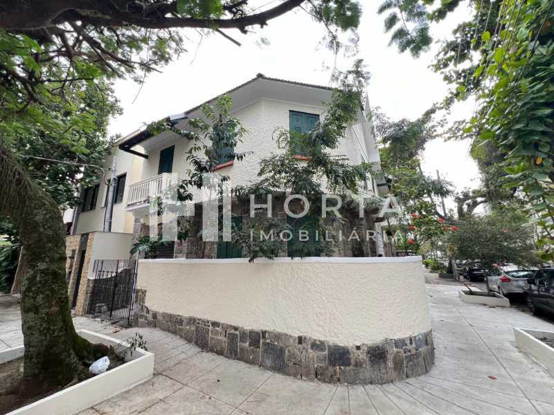 Casa para alugar com 4 quartos, 206m² - Foto 2
