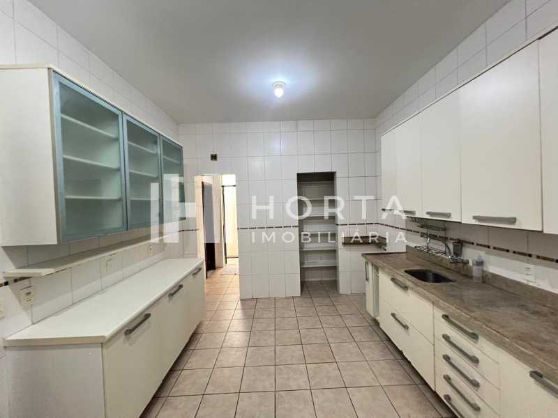 Casa para alugar com 4 quartos, 206m² - Foto 9