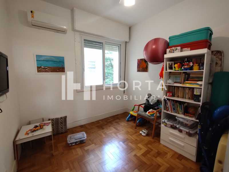 Apartamento à venda com 3 quartos, 124m² - Foto 9