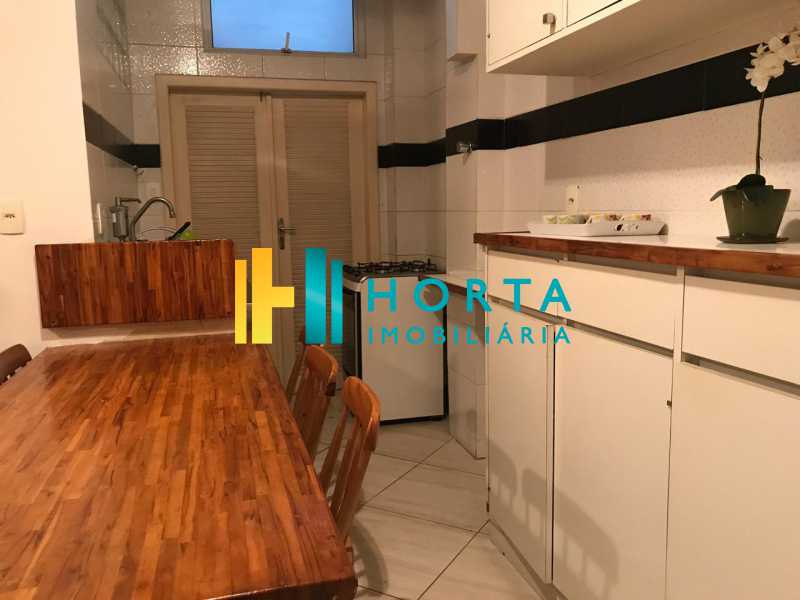 Apartamento à venda com 2 quartos, 70m² - Foto 4