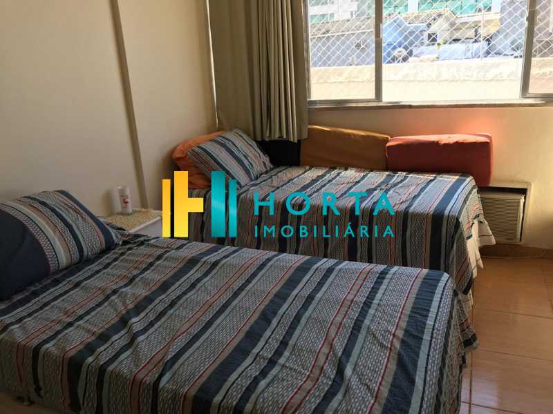 Apartamento à venda com 2 quartos, 75m² - Foto 12