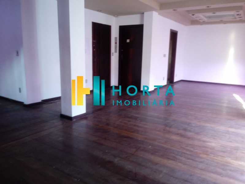 Cobertura à venda com 3 quartos, 220m² - Foto 2