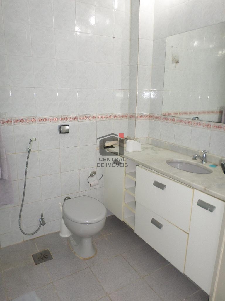 Apartamento à venda com 3 quartos, 180m² - Foto 18
