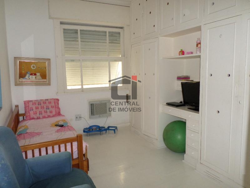 Apartamento à venda com 3 quartos, 180m² - Foto 22