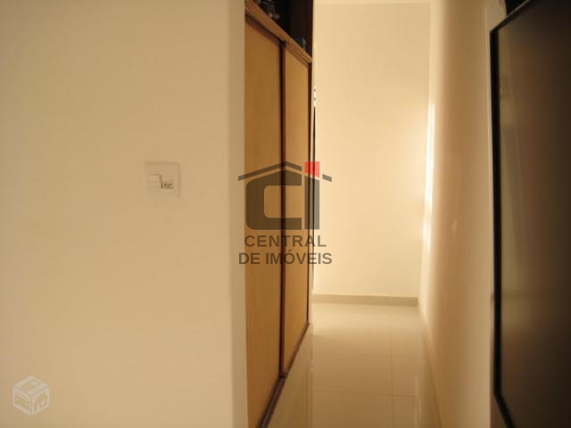 Apartamento à venda com 2 quartos, 80m² - Foto 3